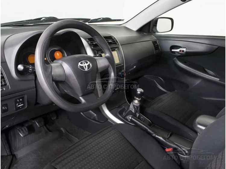 Toyota Corolla X (E140, E150) Рестайлинг