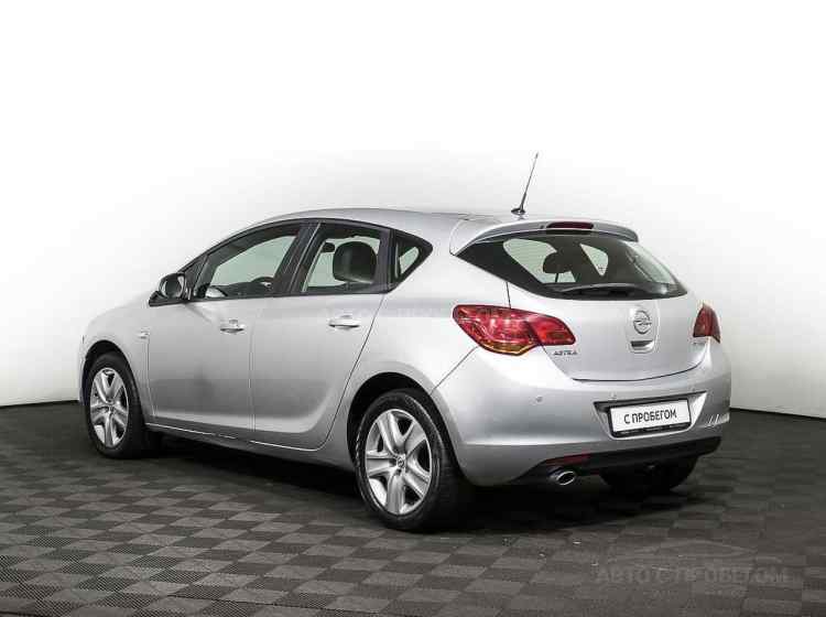 Opel Astra J