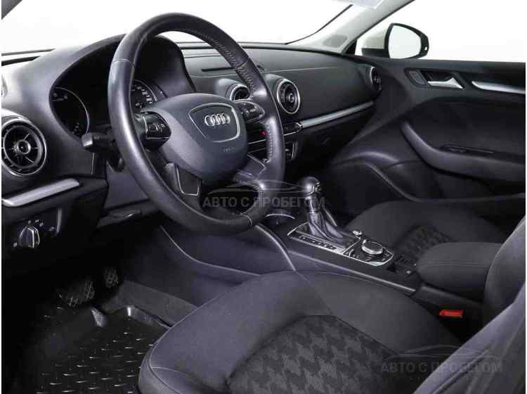 Audi A3 III (8V)