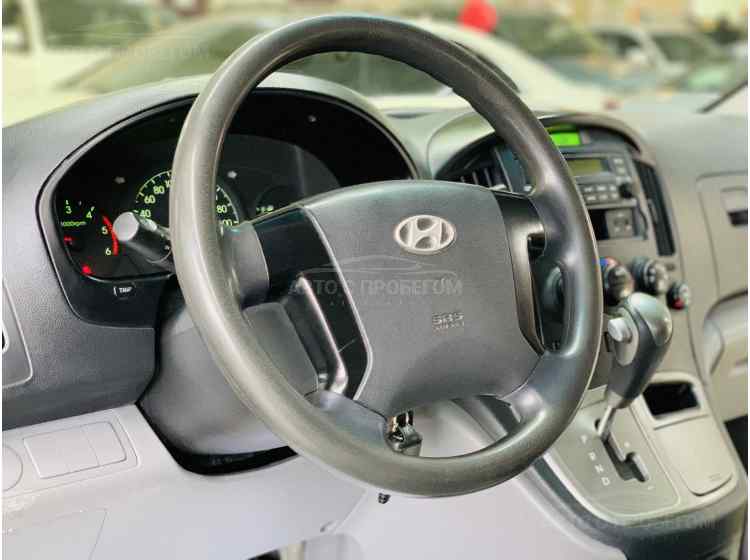 Hyundai Grand Starex I