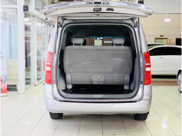 Hyundai Grand Starex I