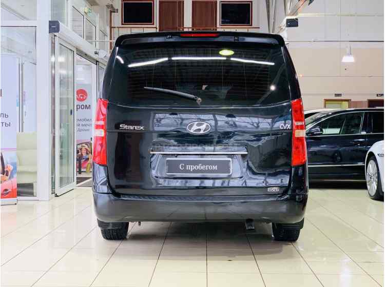 Hyundai Grand Starex I