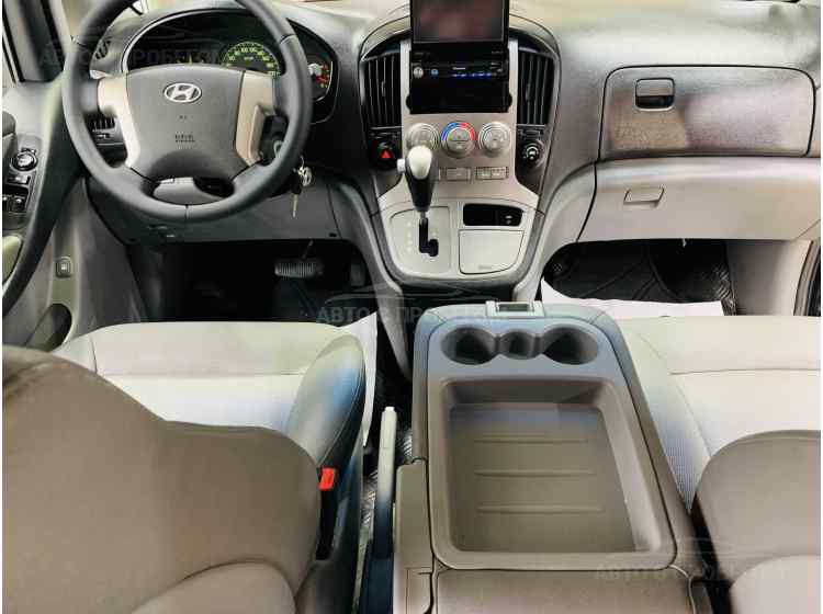 Hyundai Grand Starex I