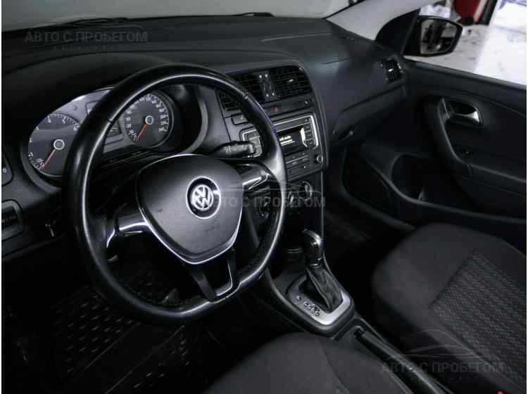 Volkswagen Polo V Рестайлинг
