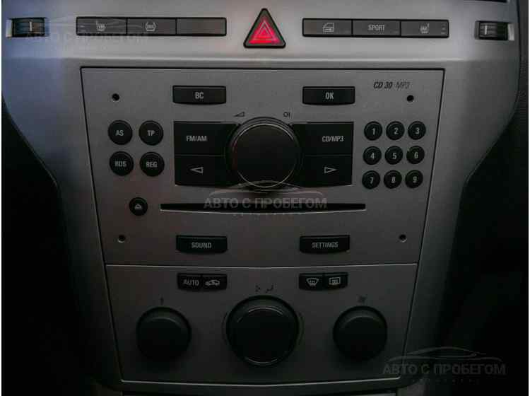 Opel Zafira B Рестайлинг