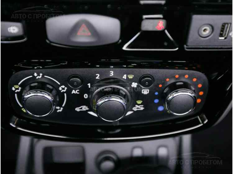 Nissan Terrano III (D10)