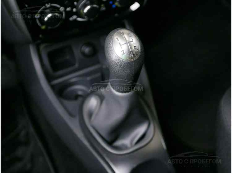 Nissan Terrano III (D10)