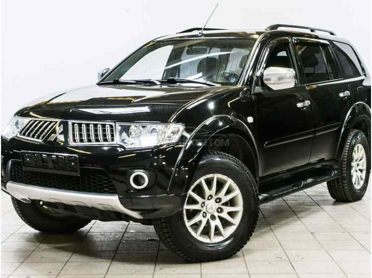 Mitsubishi Pajero Sport II