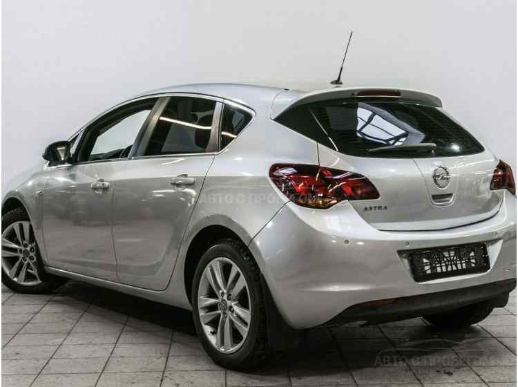 Opel Astra J
