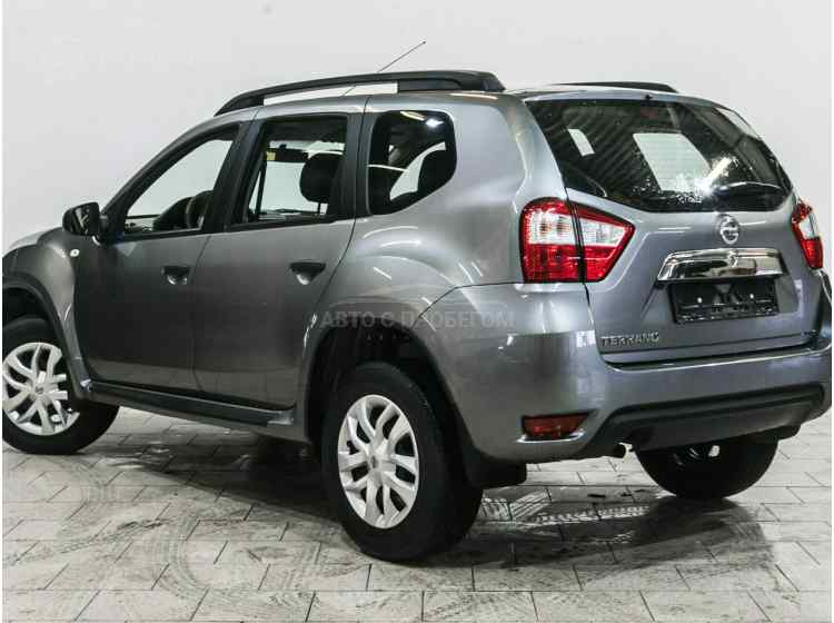 Nissan Terrano III (D10)