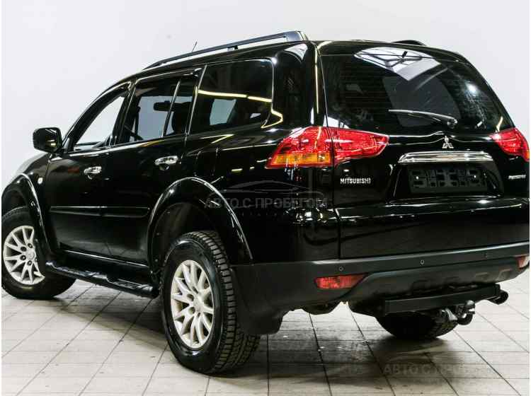 Mitsubishi Pajero Sport II