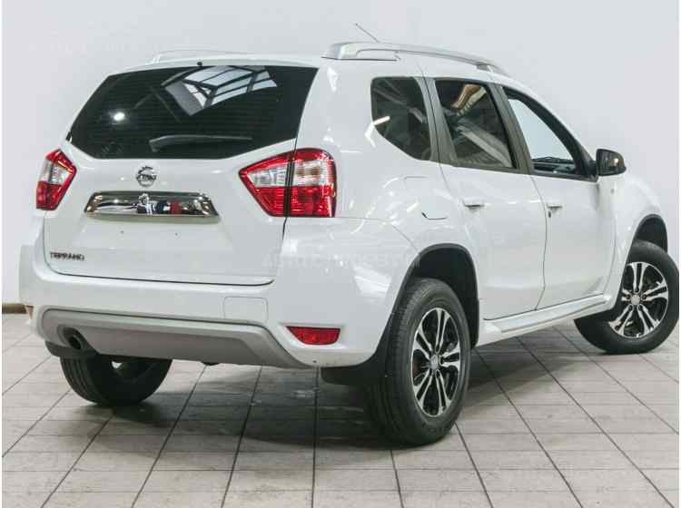 Nissan Terrano III (D10)