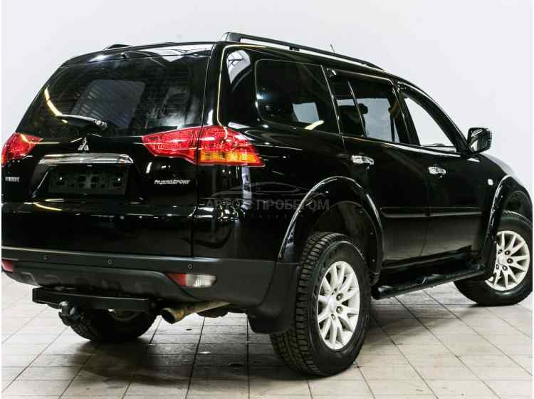 Mitsubishi Pajero Sport II