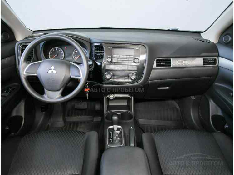 Mitsubishi Outlander III