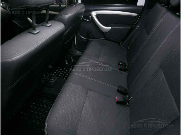 Nissan Terrano III (D10)