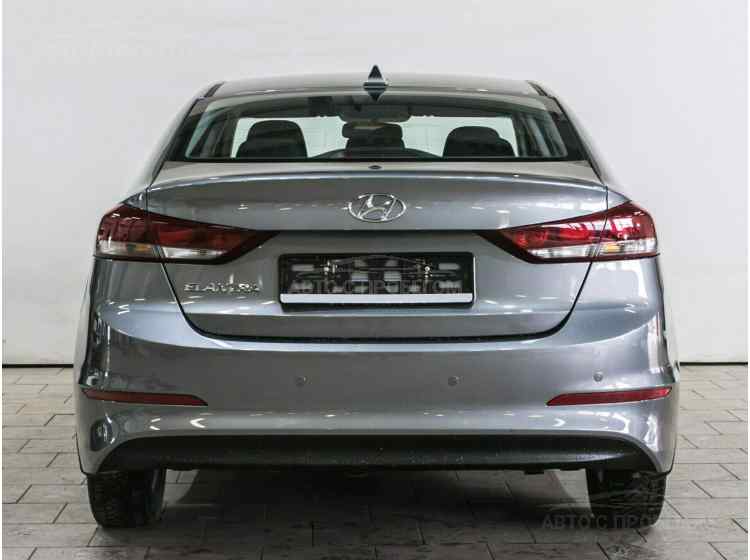 Hyundai Elantra VI (AD)
