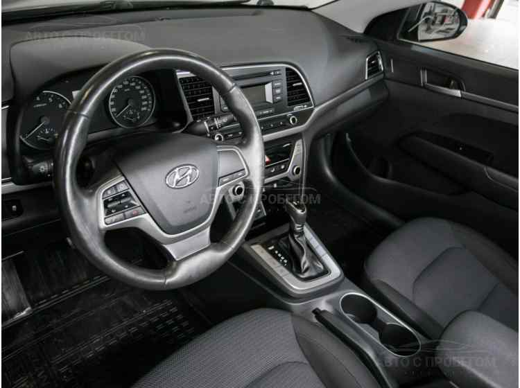 Hyundai Elantra VI (AD)