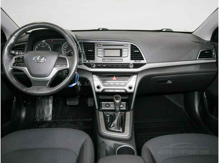 Hyundai Elantra VI (AD)