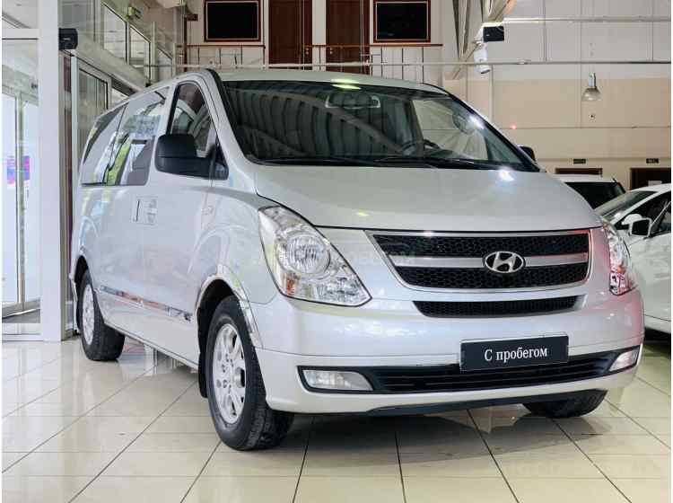 Hyundai Grand Starex I