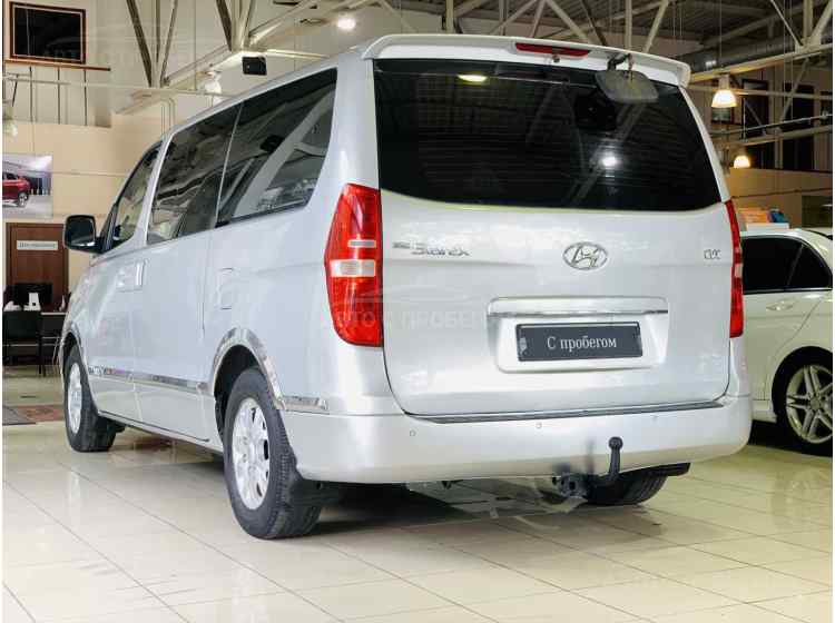 Hyundai Grand Starex I