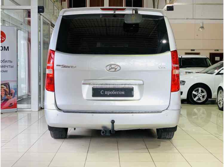Hyundai Grand Starex I