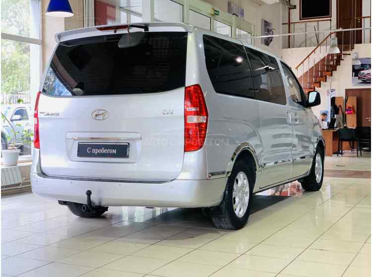 Hyundai Grand Starex I