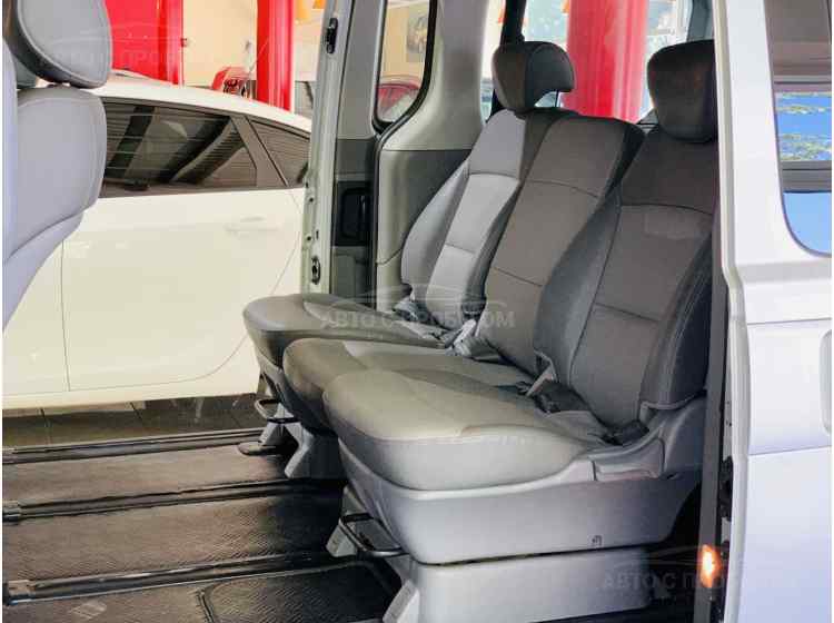 Hyundai Grand Starex I