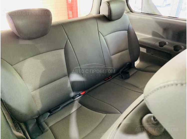 Hyundai Grand Starex I