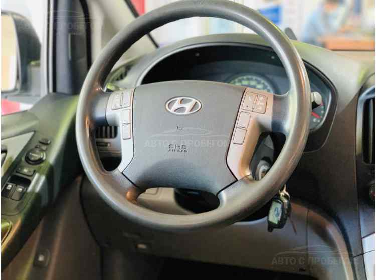 Hyundai Grand Starex I
