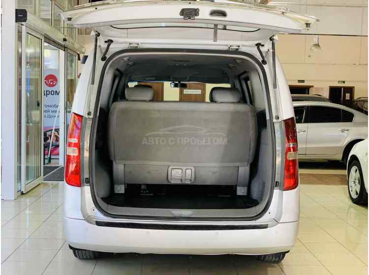 Hyundai Grand Starex I