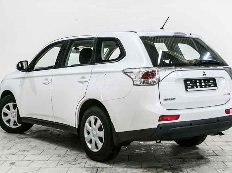 Mitsubishi Outlander III