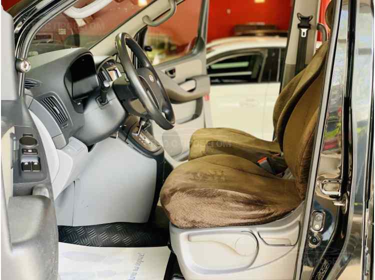 Hyundai Grand Starex I