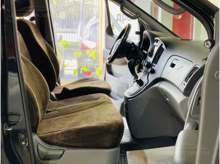 Hyundai Grand Starex I