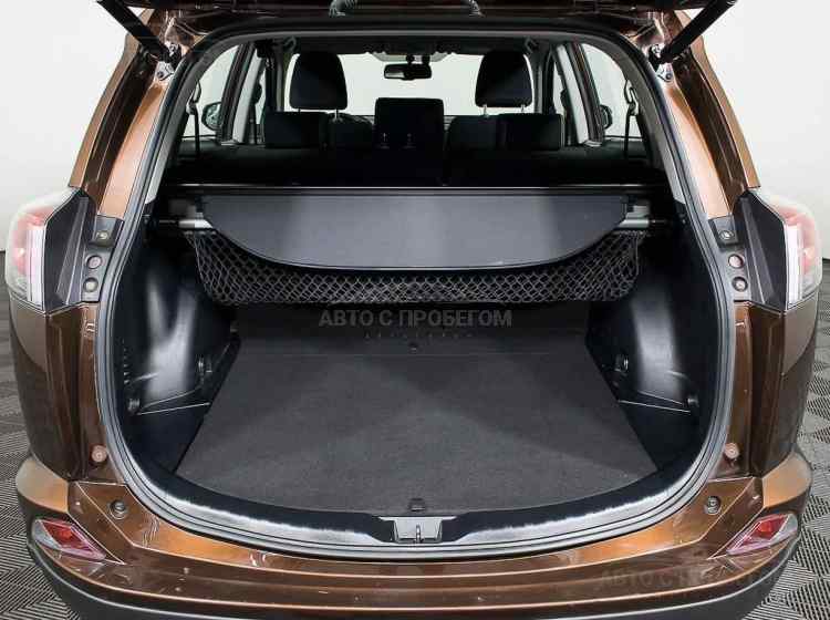 Toyota RAV4 XA40 Рестайлинг