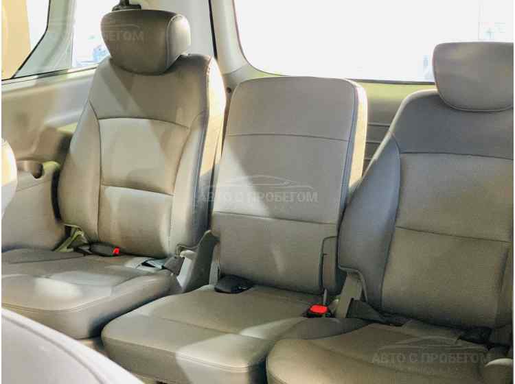 Hyundai Grand Starex I