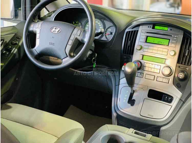 Hyundai Grand Starex I