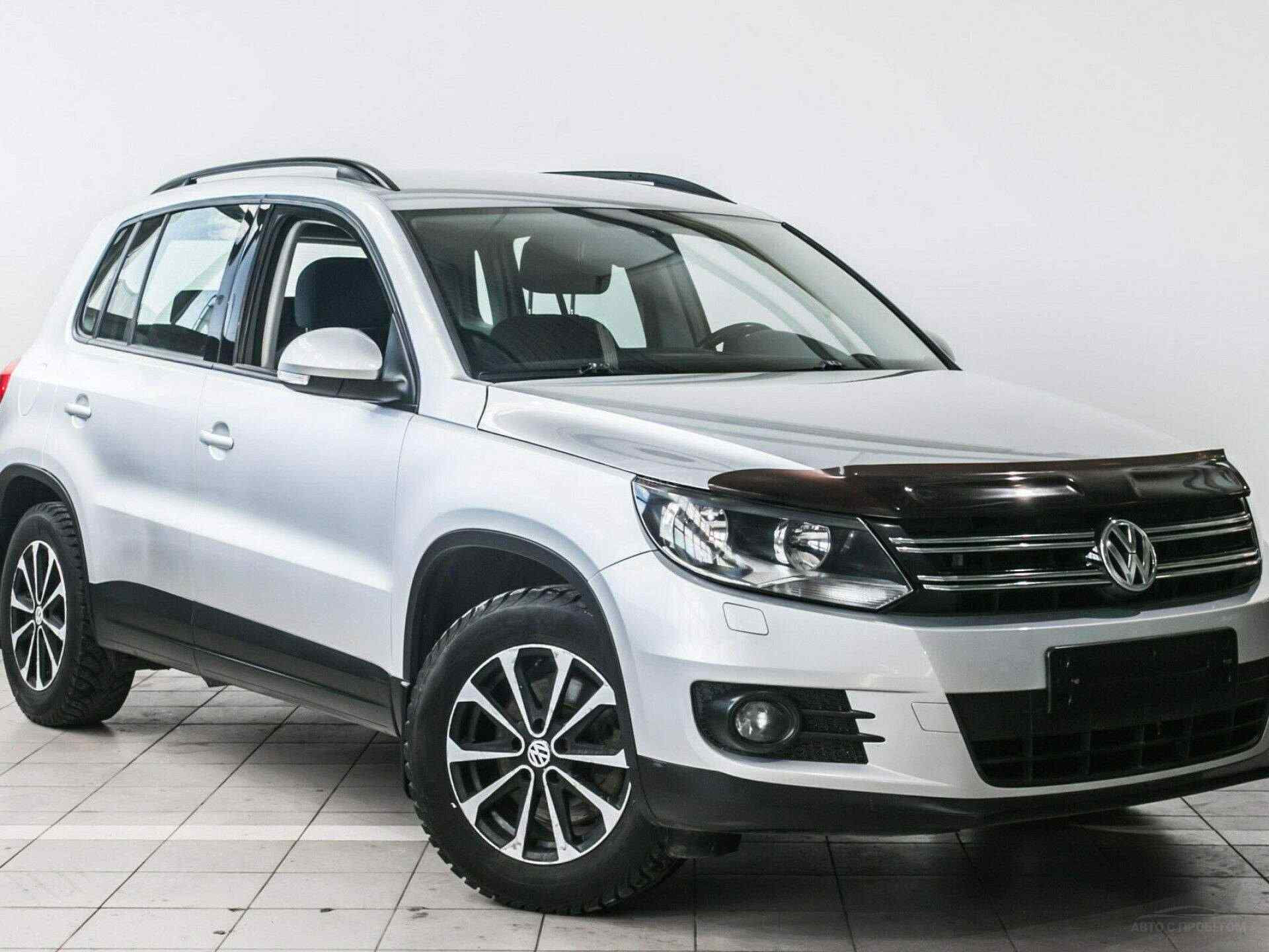 VW Tiguan 2011. Фольксваген Тигуан 2011 года. Volkswagen Tiguan 2011 года. Фольксваген Тигуан 2011-2016.